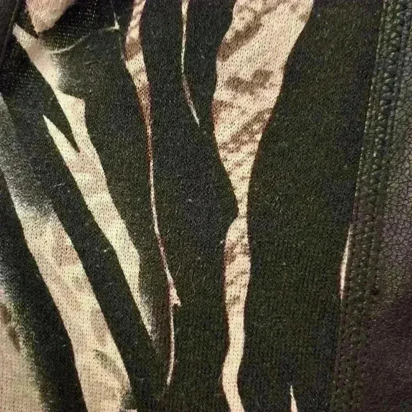 Vex Collection Open Cardigan Sweater Black and Creams long Sleeve Size 44 #165 - Picture 5 of 10